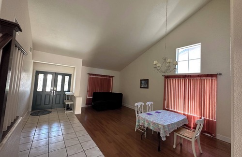 Spring Valley Casa | Cozy Home 2-4