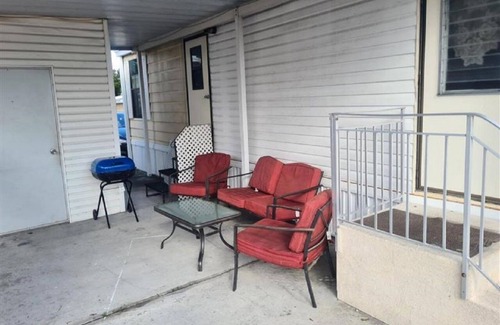 Lakeland Casa | Cozy Home, 55+ in Lakeland, Heated Pool, Golf Cart, AC