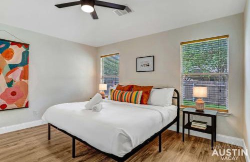 Olympic Heights Casa | Cozy Home away from Home, Quiet Office, King Bed