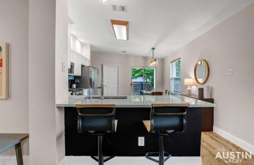 Olympic Heights Casa | Cozy Home away from Home, Quiet Office, King Bed