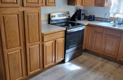 Westside Casa | Cozy home centrally located with a hot tub