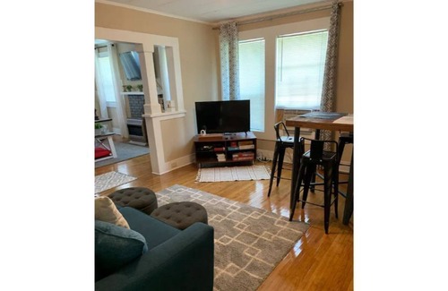 Crestline Heights Casa | Cozy home close to airport, parks, and downtown
