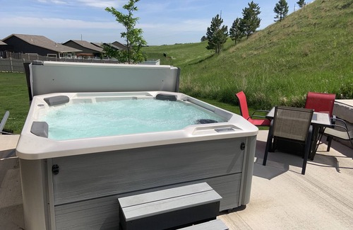 North Spearfish Casa | Cozy home close to all attractions w/ a fabulous kitchen and all amenities!