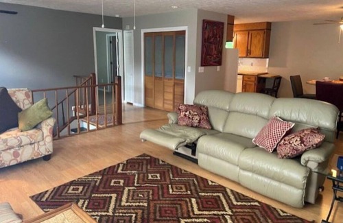 Lenoir Casa | Cozy home conveniently located within city limits…Greenway across street!