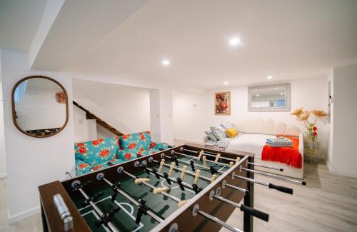 Washington Casa | Cozy Home Driveway Parking Close to Metro!