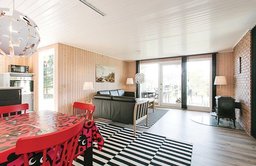 Oster Somarken Casa | Preciosa casa en Aakirkeby con cocina