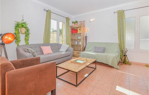 Algajola Casa | Cozy Home In Algajola With Kitchen