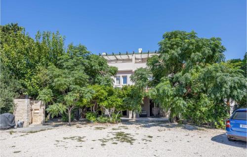 Barbat na Rabu Casa | Cozy Home In Barbat With Wifi