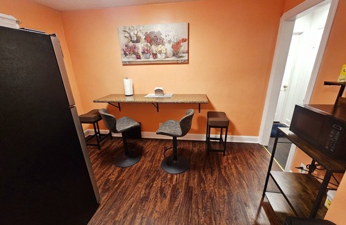 Berea Casa | Cozy Home in Beautiful Berea: near Airport, IX Center, Parks, & Campus