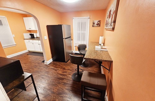 Berea Casa | Cozy Home in Beautiful Berea: near Airport, IX Center, Parks, & Campus