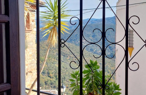 Benalauría Casa | Acogedora casa en Benalaureia con.