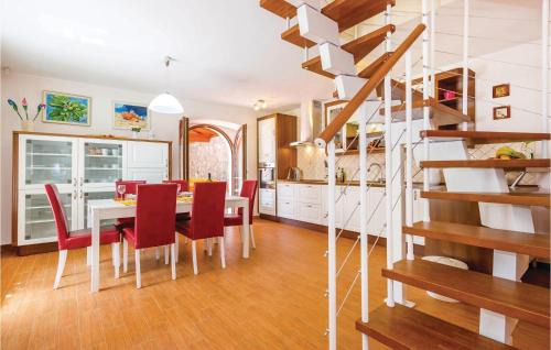 Bregi Casa | Cozy Home In Bregi With Wifi