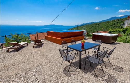 Bregi Casa | Cozy Home In Bregi With Wifi