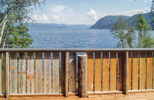 Brekke Casa | Cozy Home In Brekke With Wifi