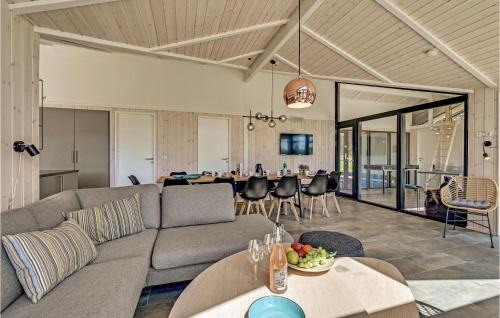 Krejbjerg Casa | Cozy Home In Ejstrupholm