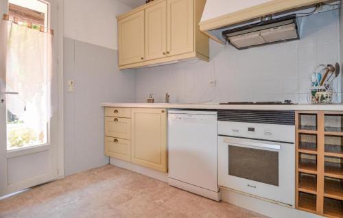 Eyguieres Casa | Cozy Home In Eyguières With Wifi