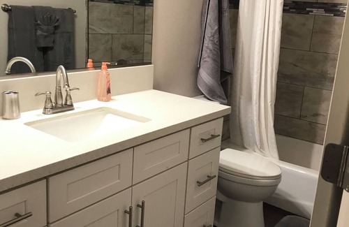 Fresno Casa | Cozy home in Fresno. Enjoy your stay!