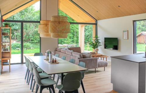 Fjellerup Casa | Cozy Home In Glesborg With Sauna