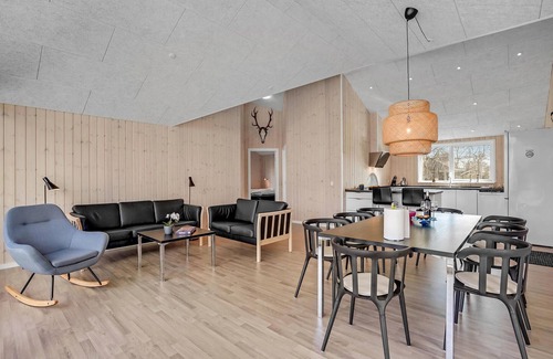 Grena Strand Casa | Acogedora casa en Grenaa con cocina