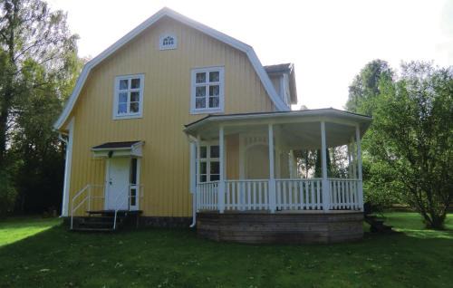 Gullabo Casa | Cozy Home In Gullabo With Kitchen