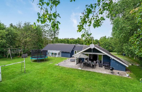 Helberskov Strand Casa | Acogedora casa en Hadsund con sauna