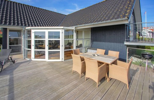 Hejlsminde Strand Casa | Acogedora casa en Hejls con vistas al.