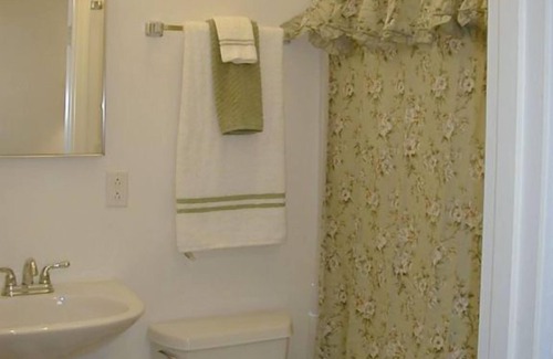 Downtown Bozeman Condominio | Cozy home in historic Downtown Bozeman, amazing location - Fish Tales on Main Street!