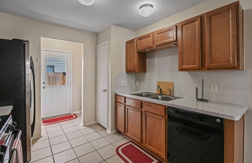 Humble Casa | Cozy Home in Humble near IAH