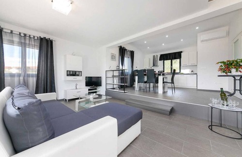 Kastelir Casa | Acogedora casa en Kastelir-Labinci