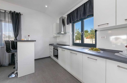 Kastelir Casa | Acogedora casa en Kastelir-Labinci