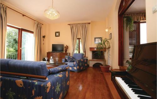 Kapelica Casa | Cozy Home In Kapelica With Wifi