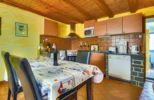 Kastel Casa | Acogedora casa en Kastel con WiFi