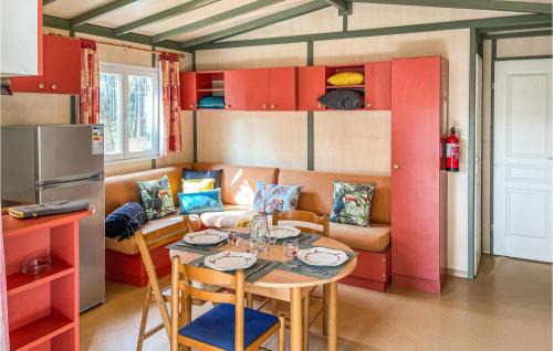 La Faute-sur-Mer Casa | Cozy Home In La Faute-Sur-Mer