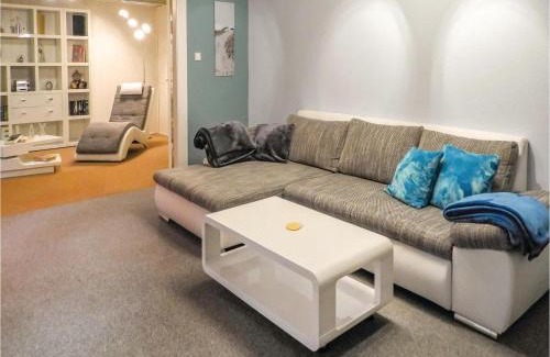 Langenhorn Casa | Cozy Home In Langenhorn With Wifi