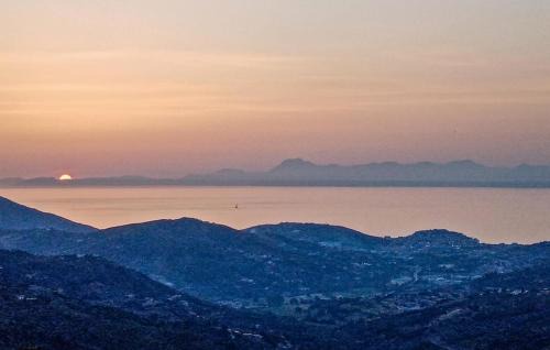 Laureana Cilento Casa | Cozy Home In Laureana Cilento