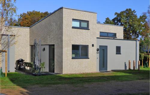 Lembruch Casa | Cozy Home In Lembruchdümmer See