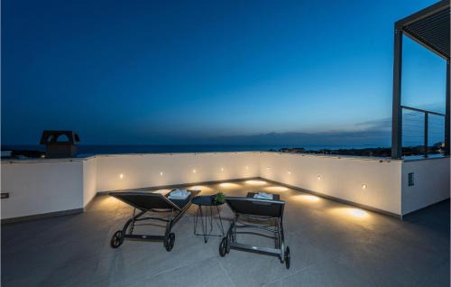 Jakisnica Casa | Cozy Home In Lun With Sauna