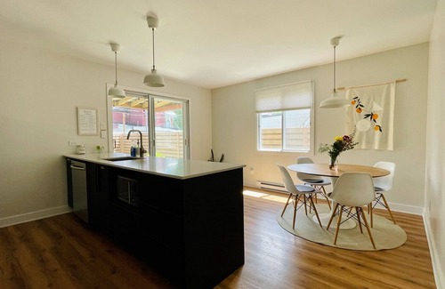 Lachine Casa | Cozy home in near the canal