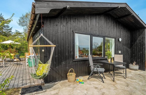 Balka Casa | Acogedora casa en Nexø con vistas al.