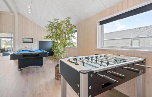 Hasmark Strand Casa | Cozy Home In Otterup With Sauna