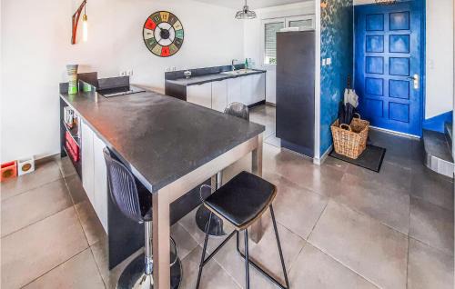Plouarzel Casa | Cozy Home In Plouarzel