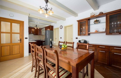 Porec Casa | Acogedora casa en Porec con WiFi