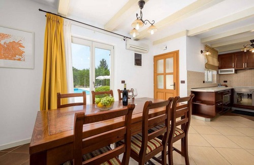 Porec Casa | Acogedora casa en Porec con WiFi