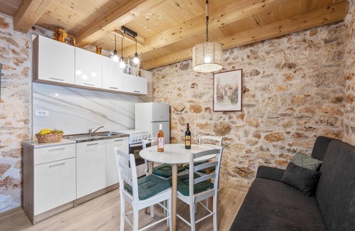Primosten Casa | Acogedora casa en Primosten con WiFi