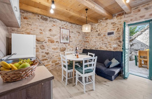 Primosten Casa | Acogedora casa en Primosten con WiFi