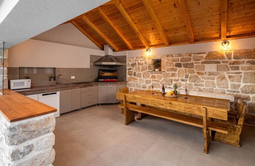 Primosten Burnji Casa | Acogedora casa en Primosten con WiFi