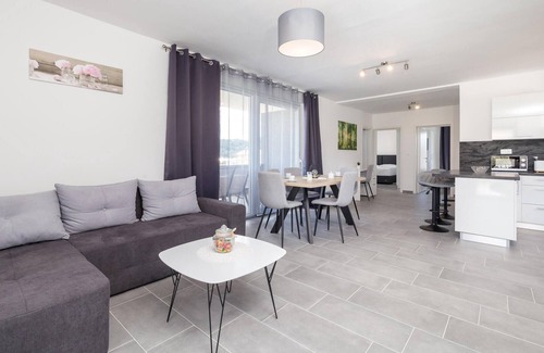 Lopar Casa | Acogedora casa en Rab con WiFi