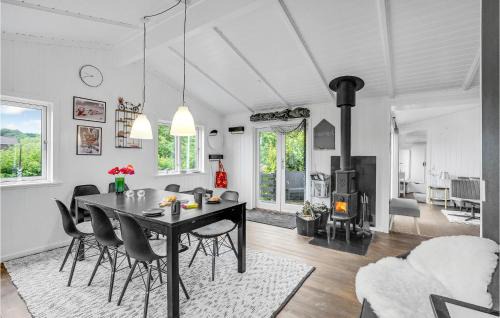 Floutrup Casa | Cozy Home In Roslev With Wifi