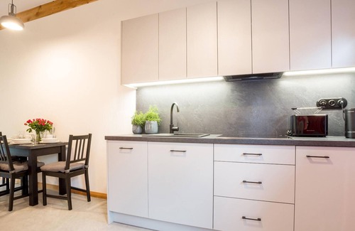 Debina Casa | Bonita casa en Rowy con cocina