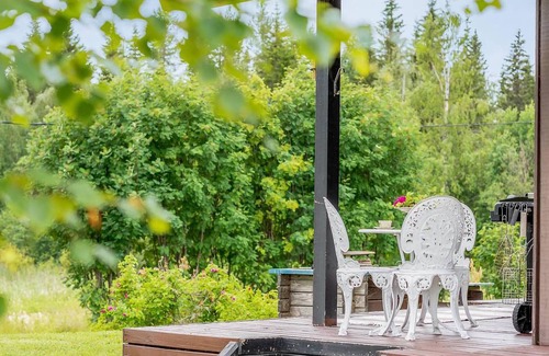 Tore Casa | Preciosa casa en Siknäs con cocina